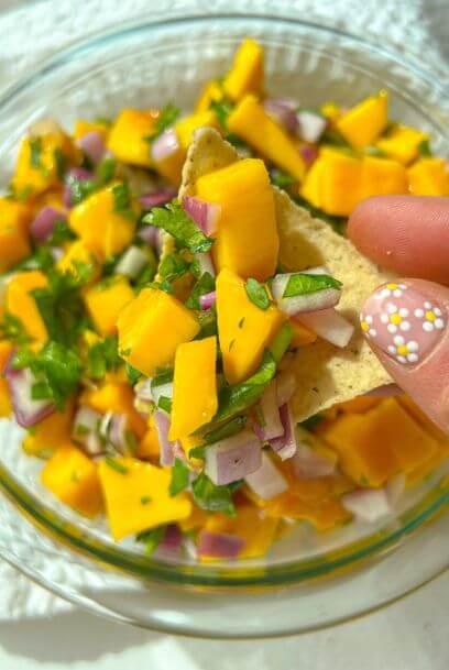 sweet and spicy mango salsa