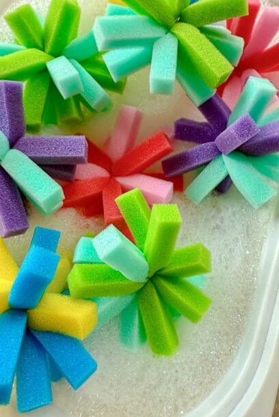 Bubbles and Sponges Sensory Table for Toddlers: Easy 5-Minute Setup