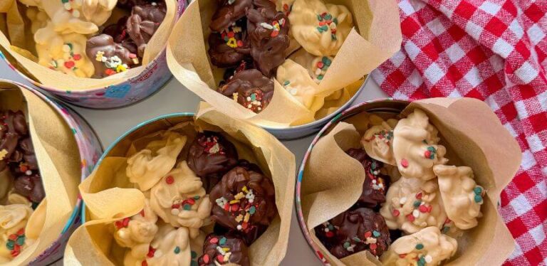 Christmas Chocolate Peanut Clusters (Easy Holiday Candy for Gifting)