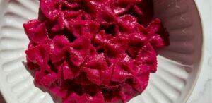 Creamy Pink Beet Pasta Sauce for Toddlers (High-Protein & Hidden Veggies)