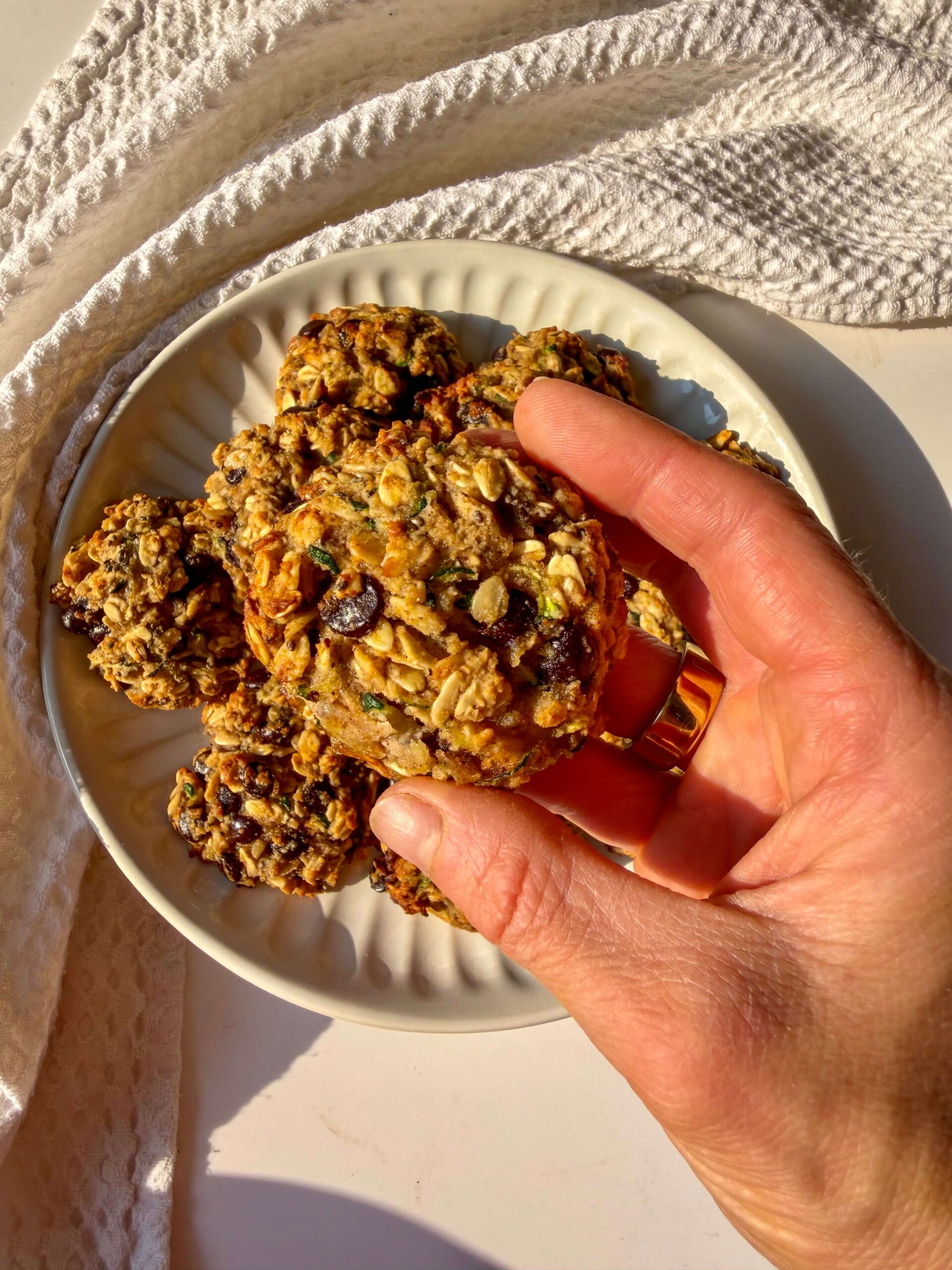 Zucchini Oatmeal Chocolate Chip Cookies easy healthy toddler kid friendly recipe breakfast cookie snack cookie