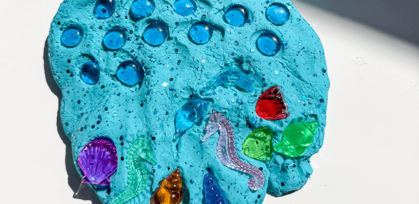 Ocean Playdough Activity: easy homemade ocean play and ocean playdough sensory activity for toddlers, preschool, and kids